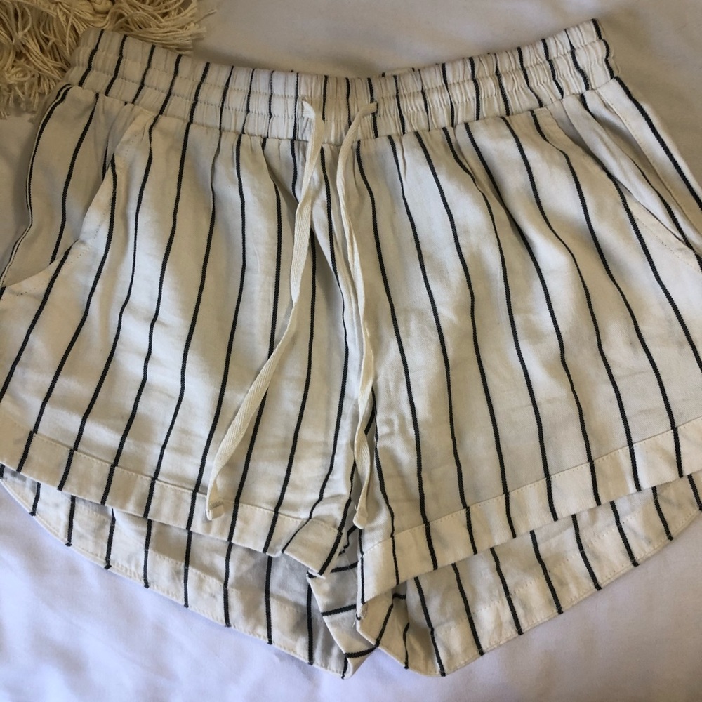 Billabong shorts!